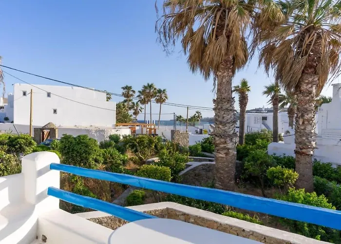 Cycladic Near Mykonos Town 奥诺斯